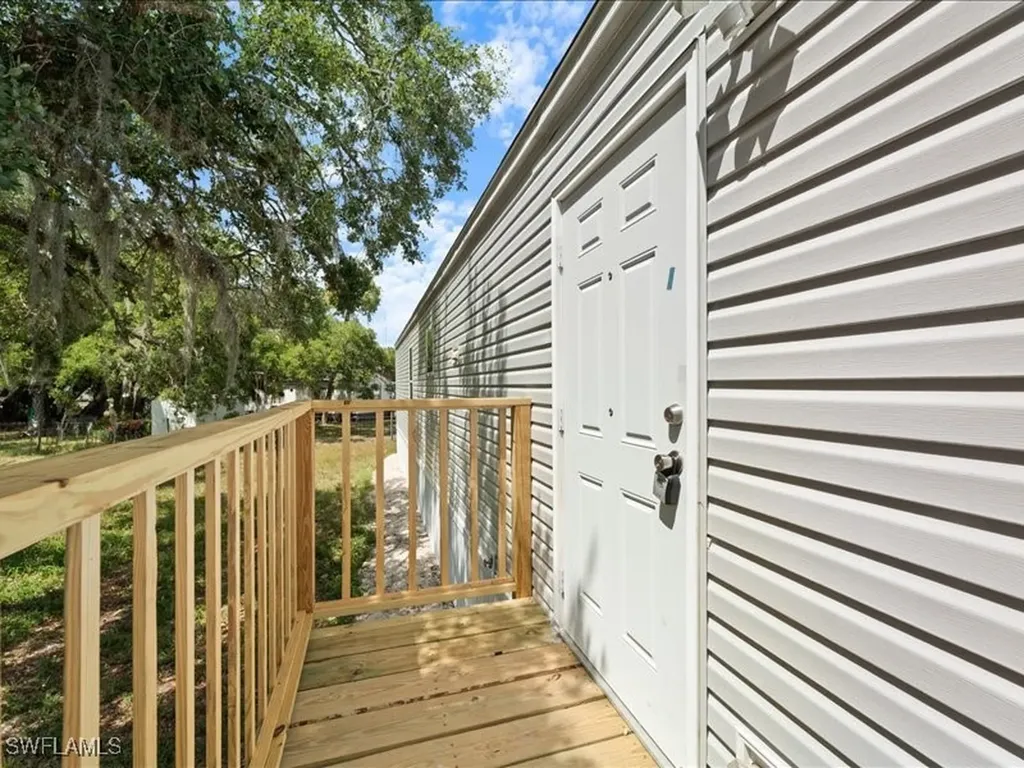 1038 Canopy Lane Moore Haven FL 33471