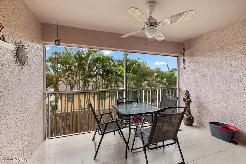 904 SE 13th Street Cape Coral FL 33990