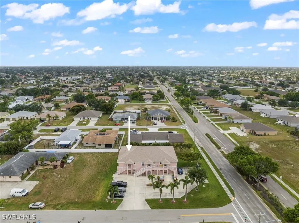 904 SE 13th Street Cape Coral FL 33990