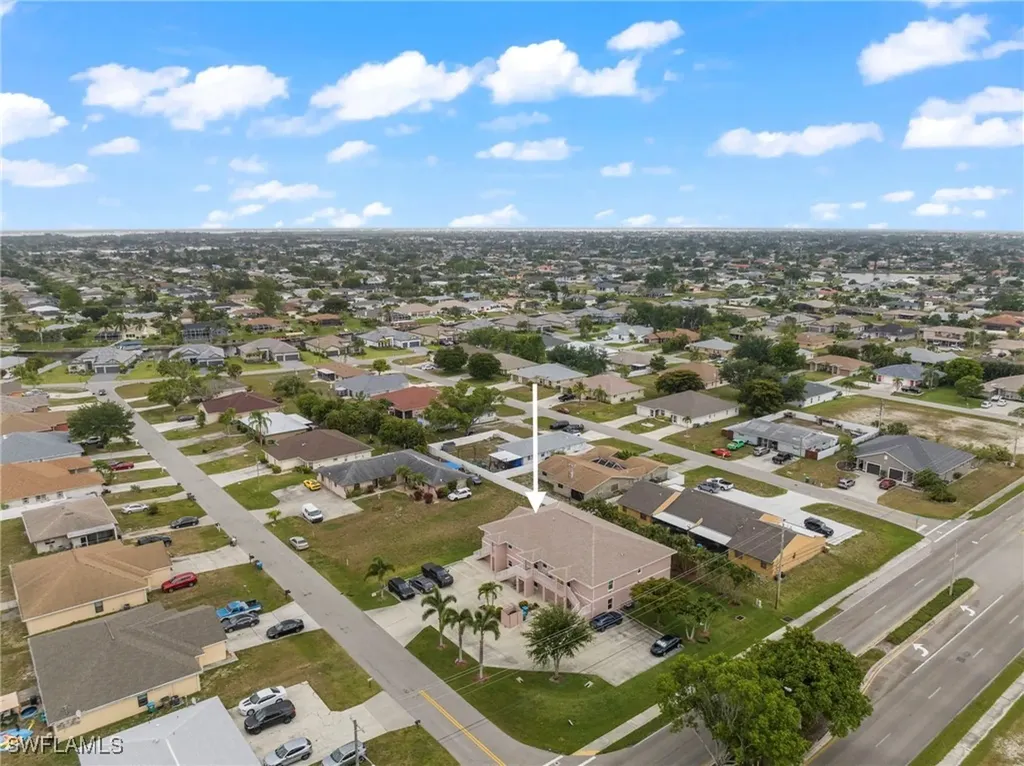 904 SE 13th Street Cape Coral FL 33990