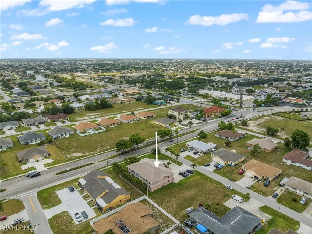904 SE 13th Street Cape Coral FL 33990