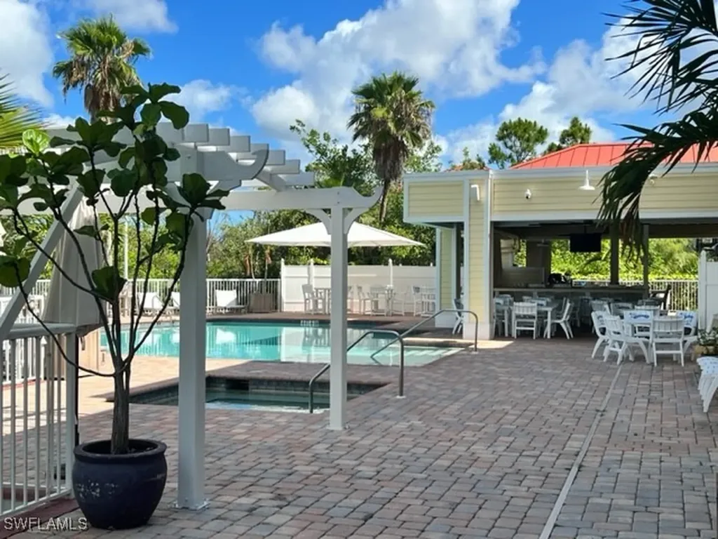 477 North Road Naples FL 34104