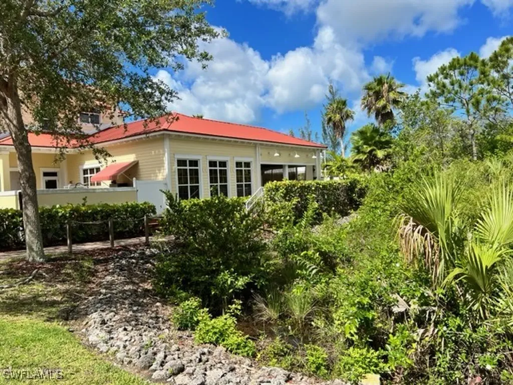 477 North Road Naples FL 34104