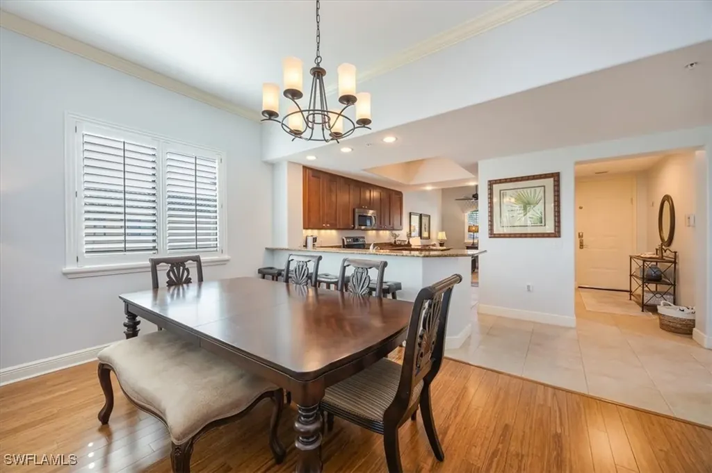 985 Sandpiper Street Naples FL 34102