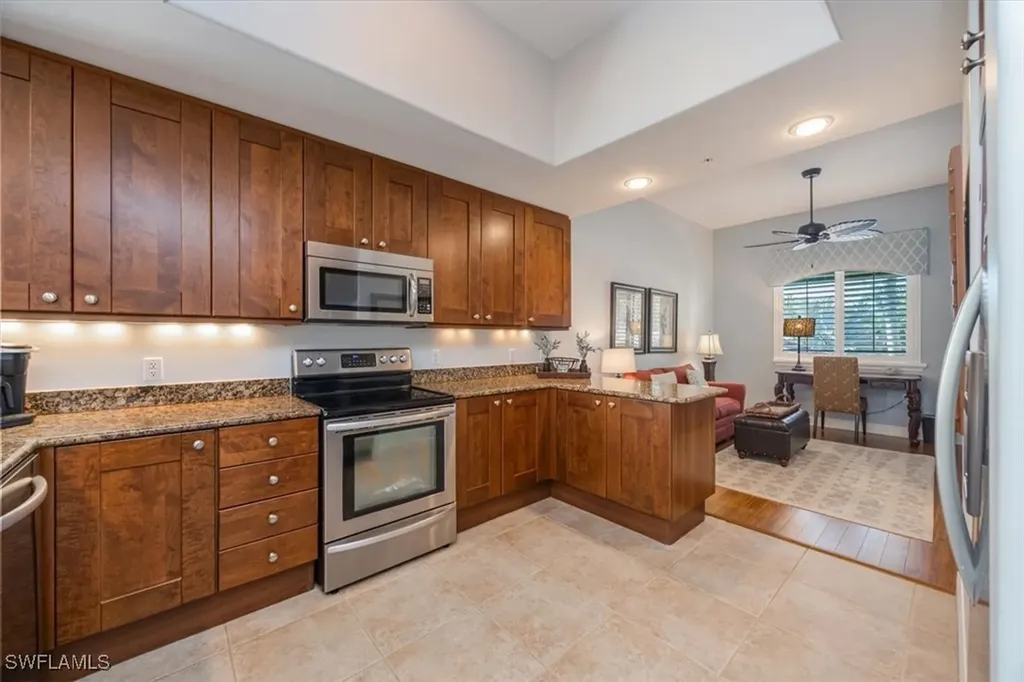 985 Sandpiper Street Naples FL 34102