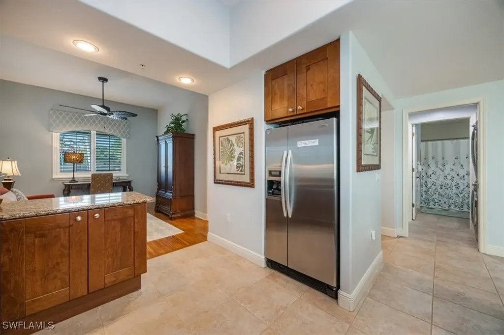 985 Sandpiper Street Naples FL 34102