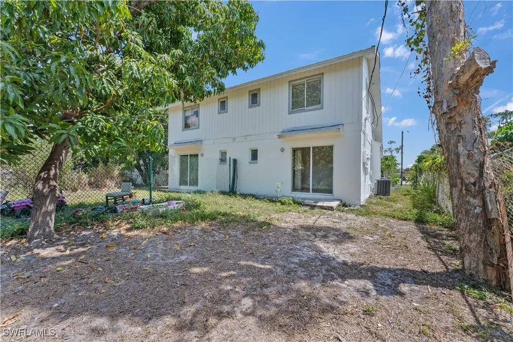 5632 10th Avenue Fort Myers FL 33907
