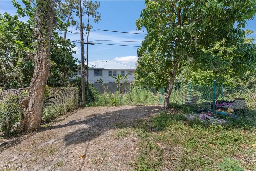 5632 10th Avenue Fort Myers FL 33907