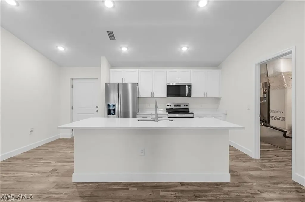1119 NW 9th Terrace Cape Coral FL 33993