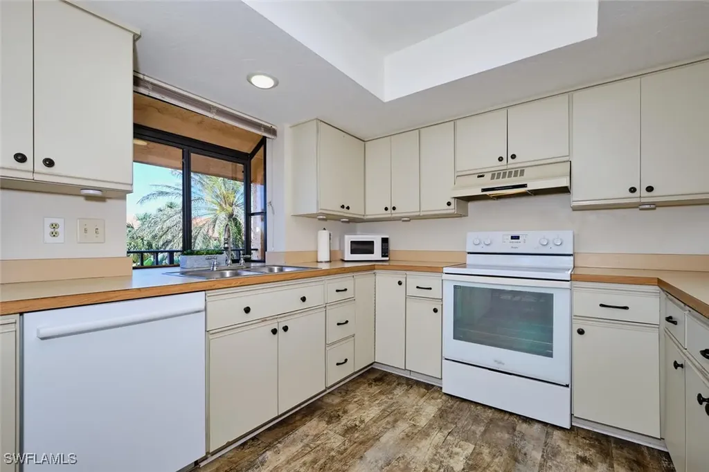 5510 SW 4th Place Cape Coral FL 33914