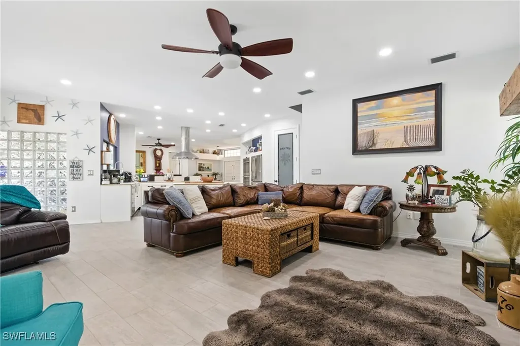 2007 Viscaya Parkway Cape Coral FL 33990