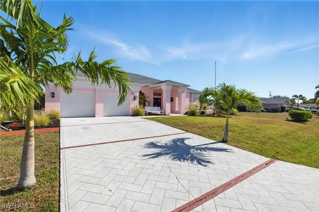 2007 Viscaya Parkway Cape Coral FL 33990