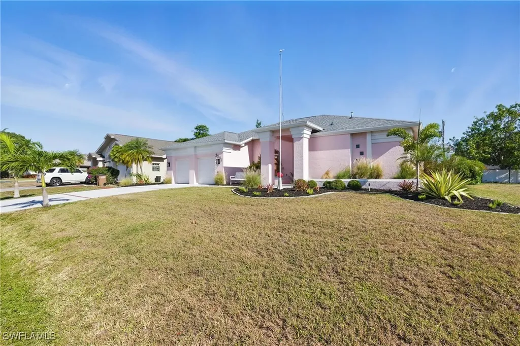 2007 Viscaya Parkway Cape Coral FL 33990