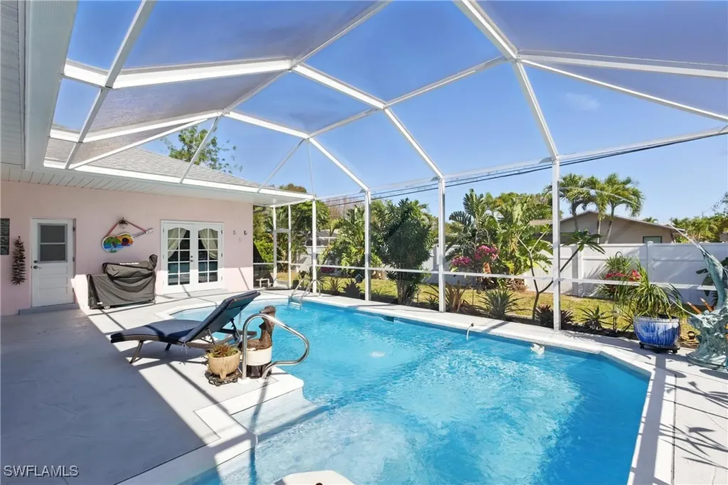 2007 Viscaya Parkway Cape Coral FL 33990