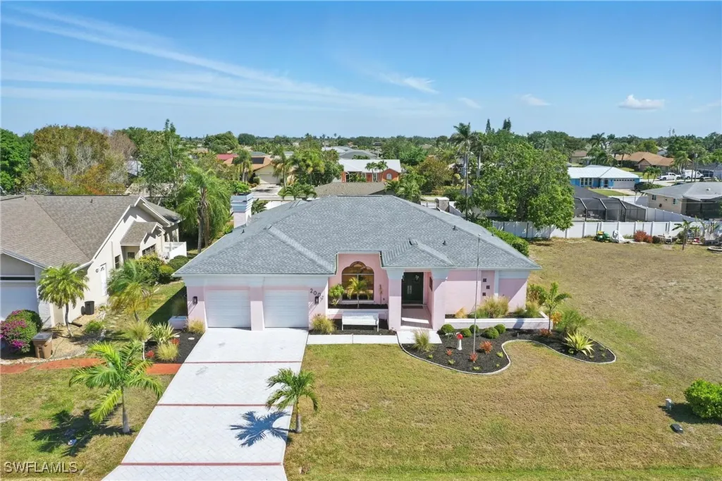 2007 Viscaya Parkway Cape Coral FL 33990