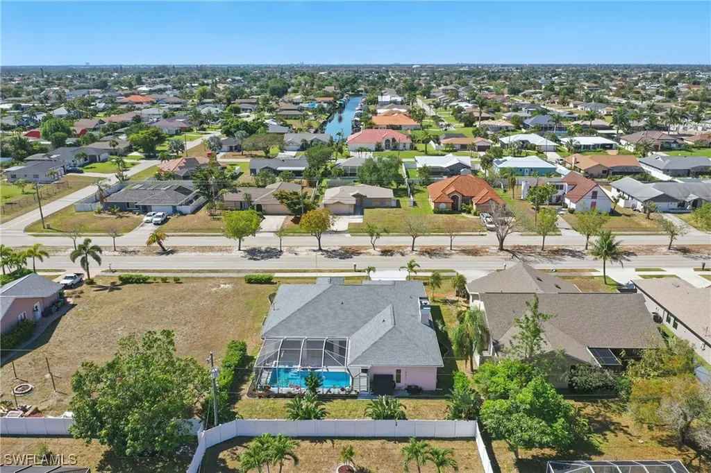 2007 Viscaya Parkway Cape Coral FL 33990