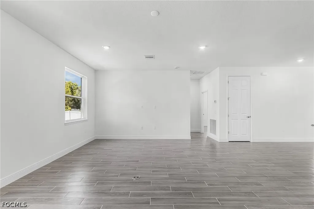 3706 NW 46th Terrace Cape Coral FL 33993