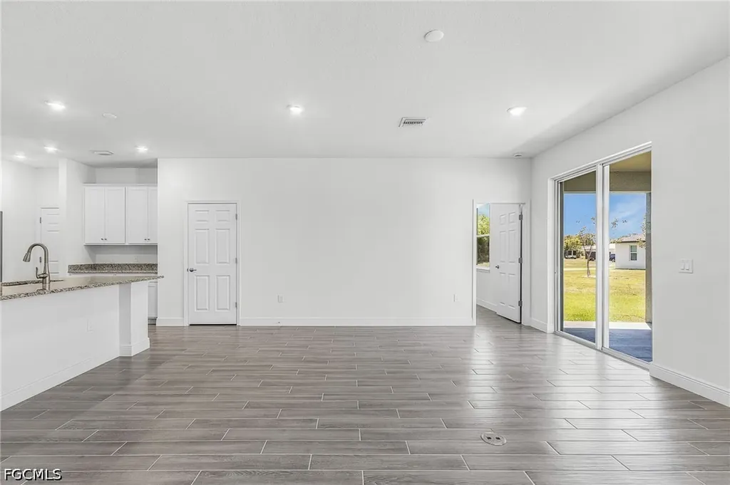 3706 NW 46th Terrace Cape Coral FL 33993