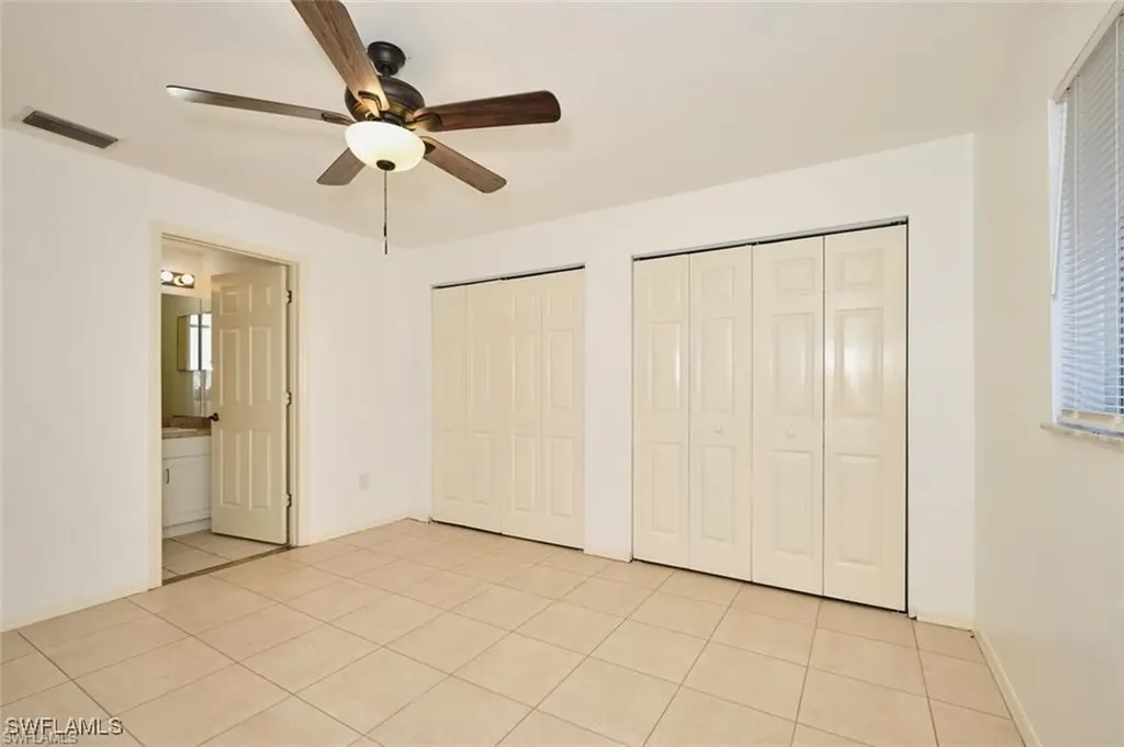 3825/3827 Hollycrest Street Fort Myers FL 33905