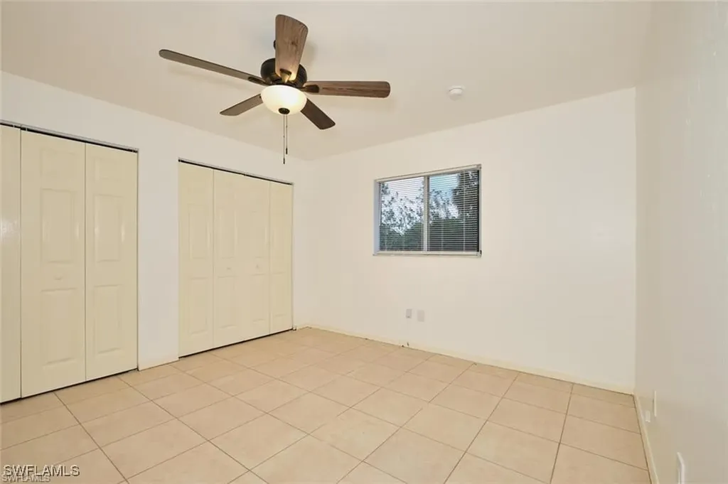 3825/3827 Hollycrest Street Fort Myers FL 33905