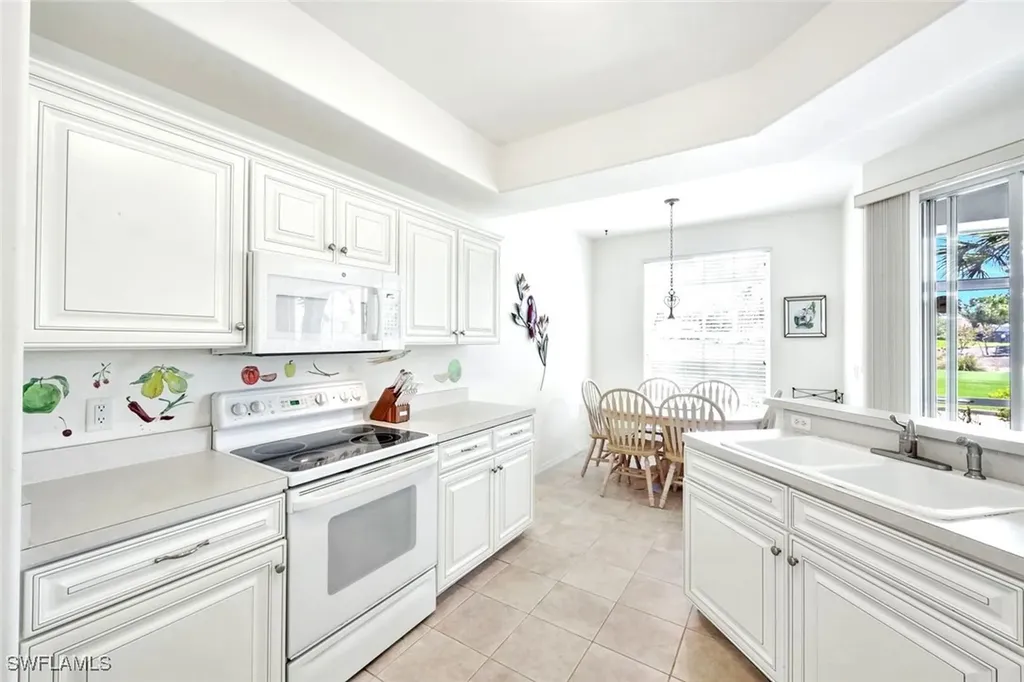 2190 Arielle Drive Naples FL 34109