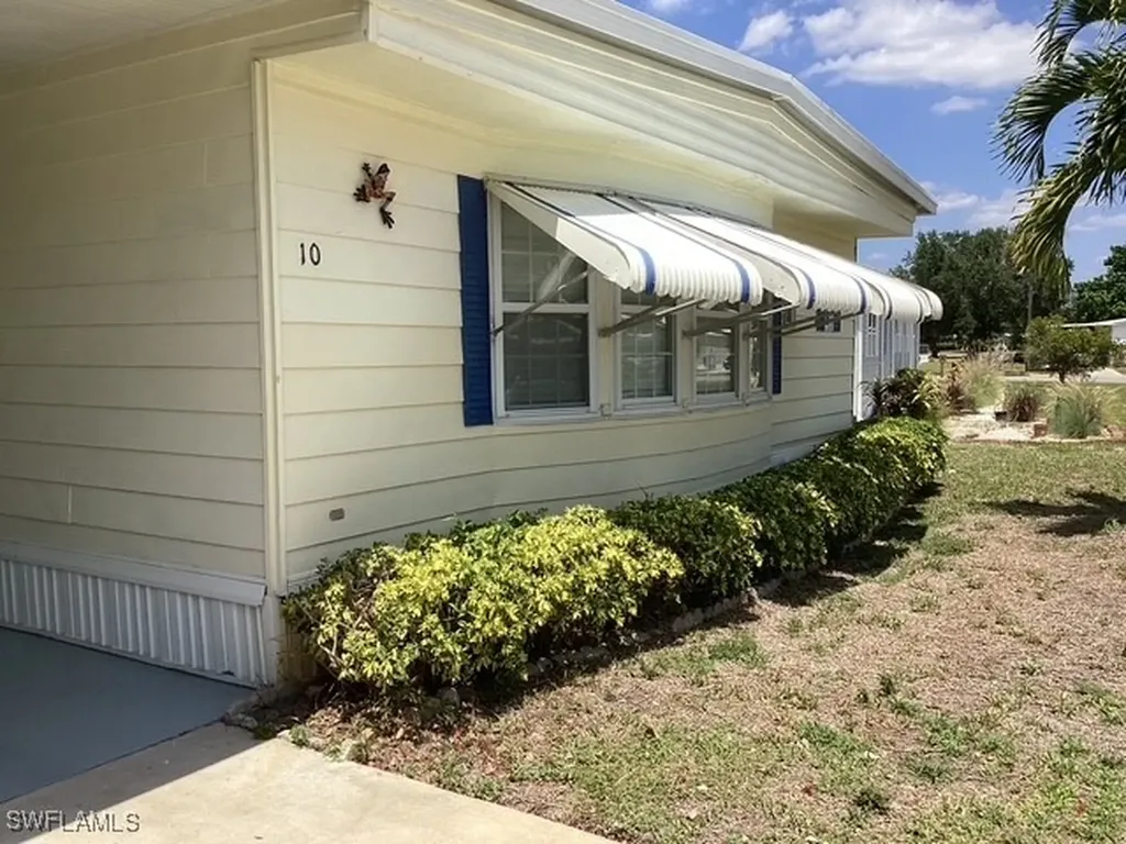 10 Le Mans Drive Naples FL 34112