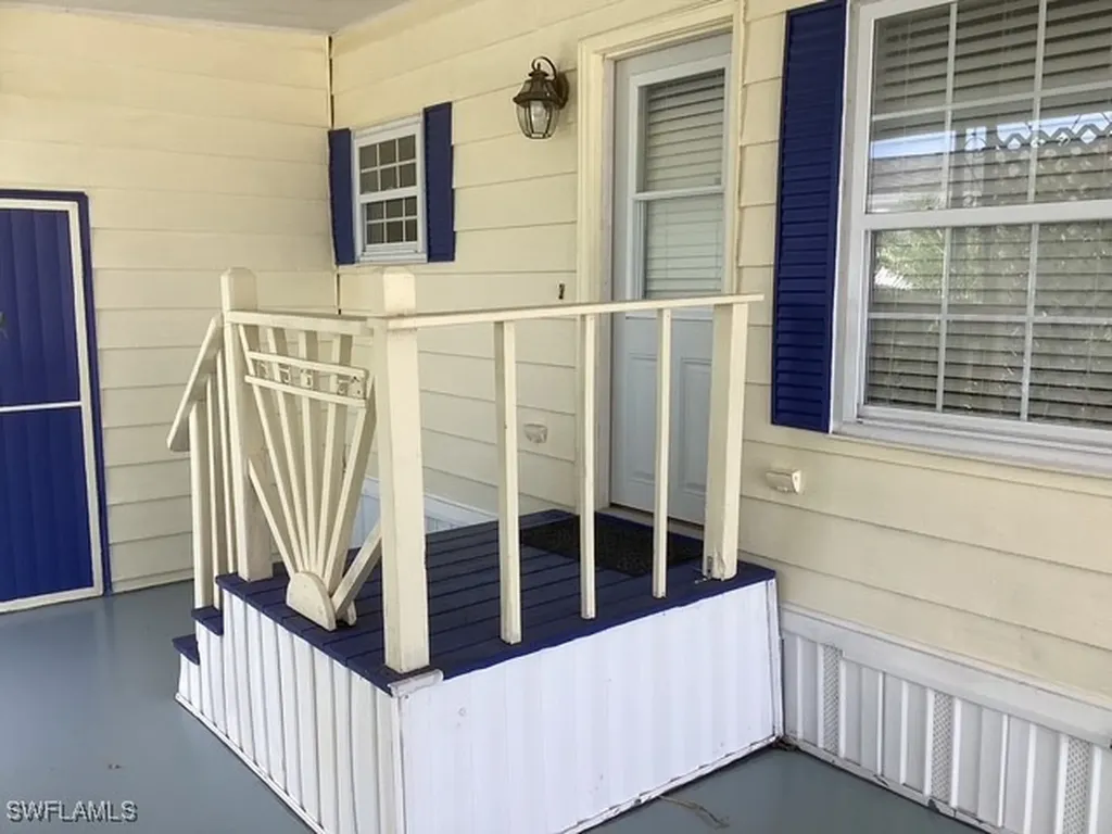 10 Le Mans Drive Naples FL 34112