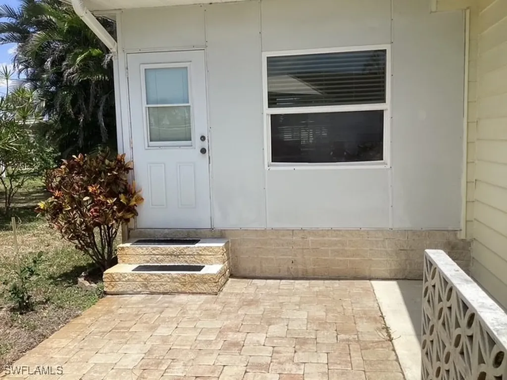 10 Le Mans Drive Naples FL 34112