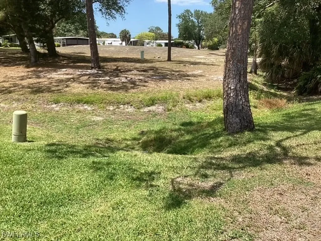 10 Le Mans Drive Naples FL 34112