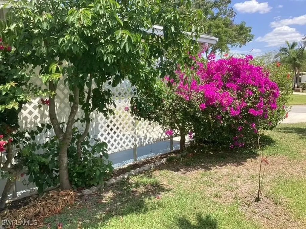 10 Le Mans Drive Naples FL 34112