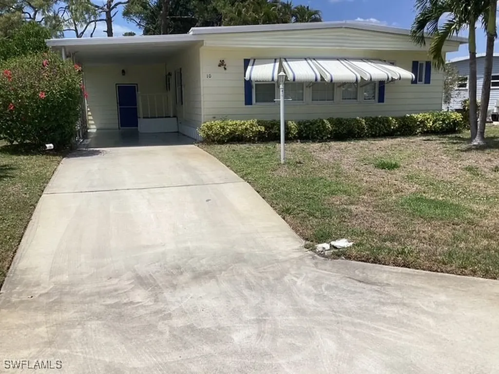 10 Le Mans Drive Naples FL 34112