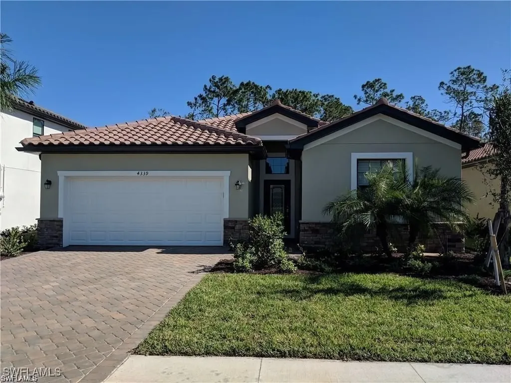 4339 Raffia Palm Circle Naples FL 34119