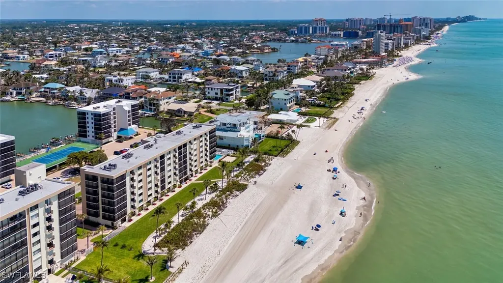 10475 Gulf Shore Drive Naples FL 34108