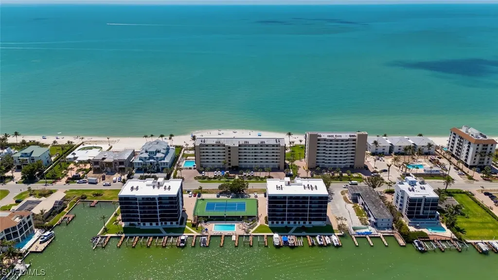 10475 Gulf Shore Drive Naples FL 34108