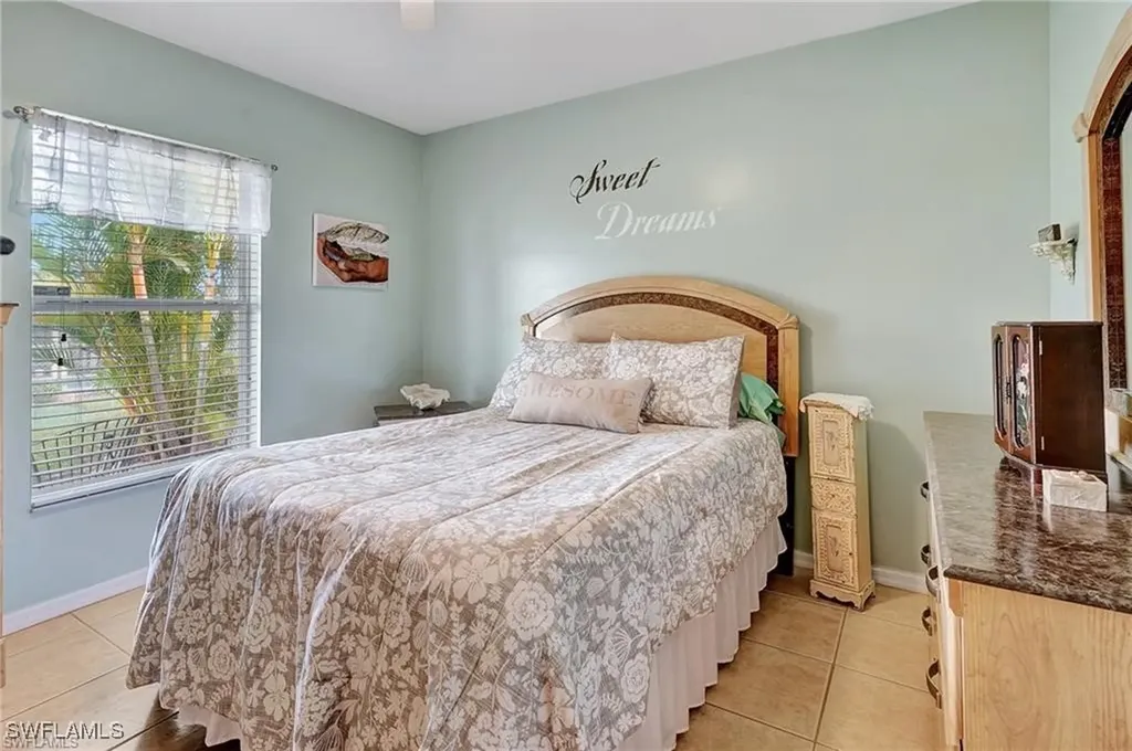 731 SW 6th Street Cape Coral FL 33991