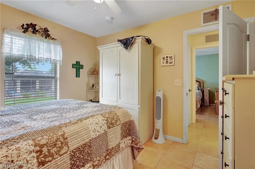 731 SW 6th Street Cape Coral FL 33991