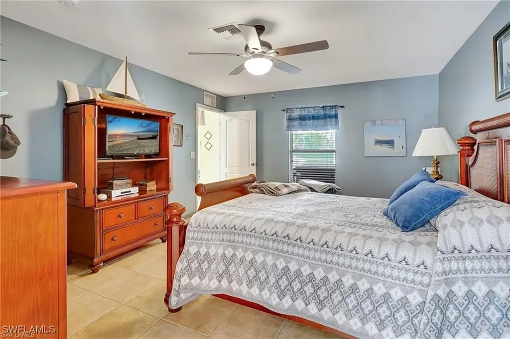 731 SW 6th Street Cape Coral FL 33991