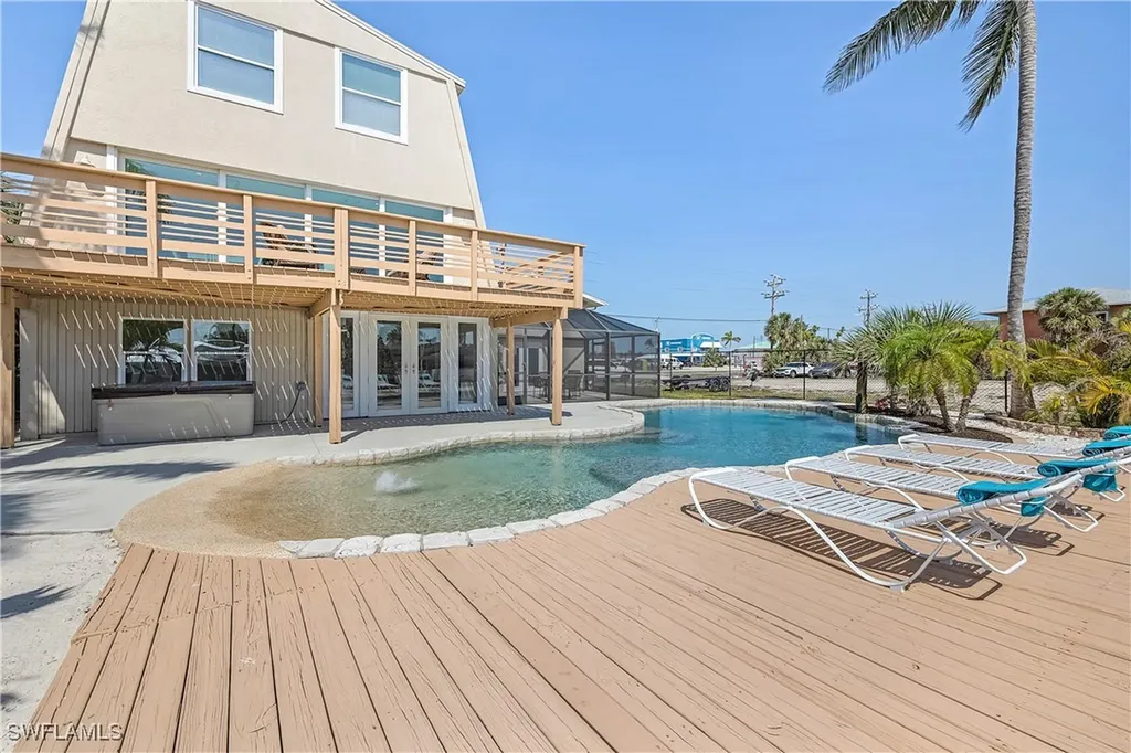 3128 Stringfellow Road St. James City FL 33956