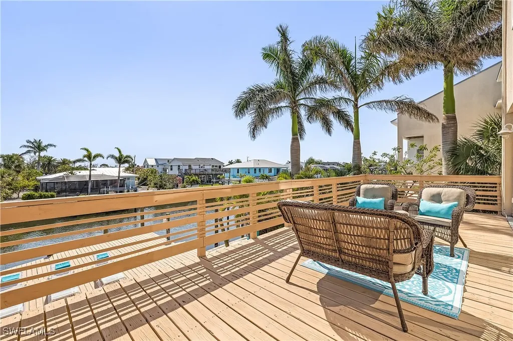 3128 Stringfellow Road St. James City FL 33956