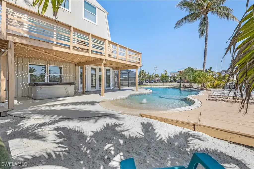 3128 Stringfellow Road St. James City FL 33956