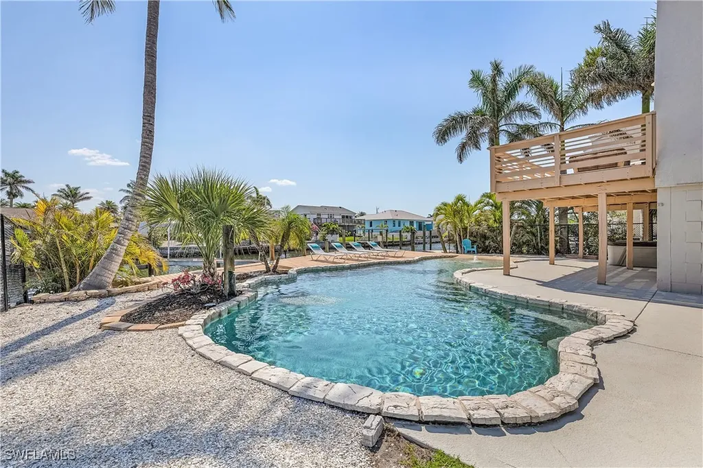 3128 Stringfellow Road St. James City FL 33956