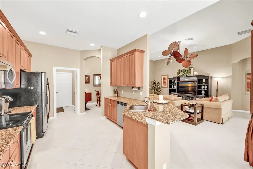 15864 Delaplata Lane Naples FL 34110