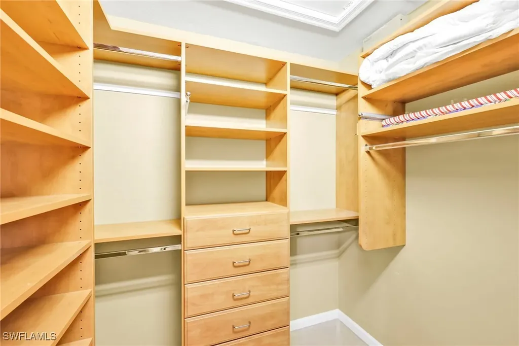 15864 Delaplata Lane Naples FL 34110