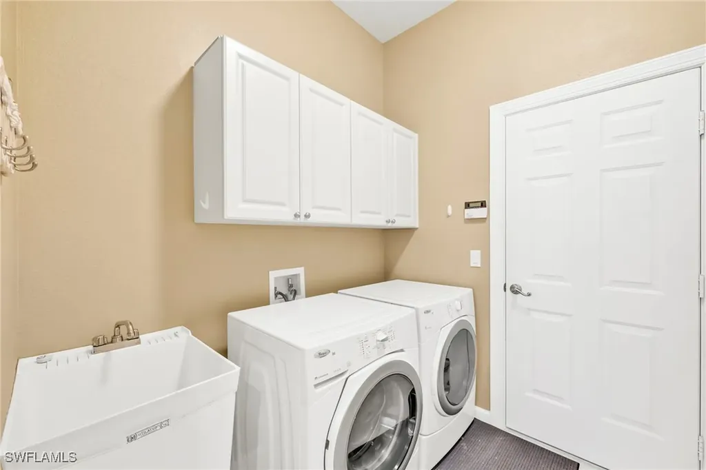 15864 Delaplata Lane Naples FL 34110