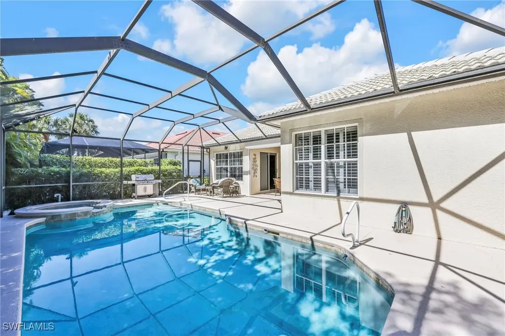 15864 Delaplata Lane Naples FL 34110