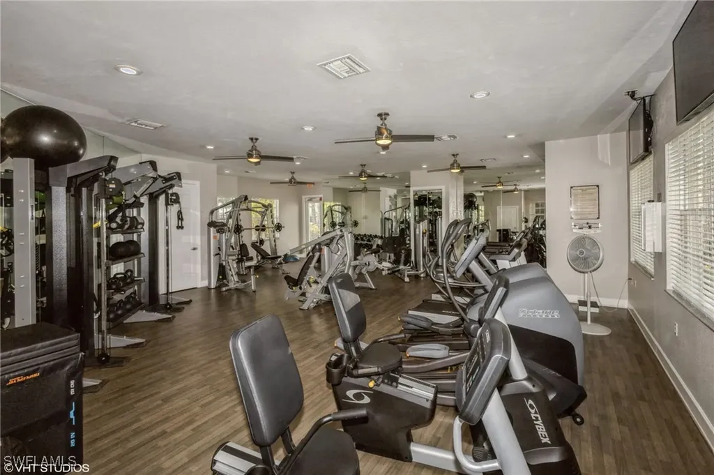 15864 Delaplata Lane Naples FL 34110