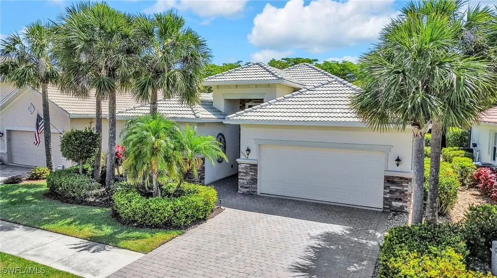 15864 Delaplata Lane Naples FL 34110