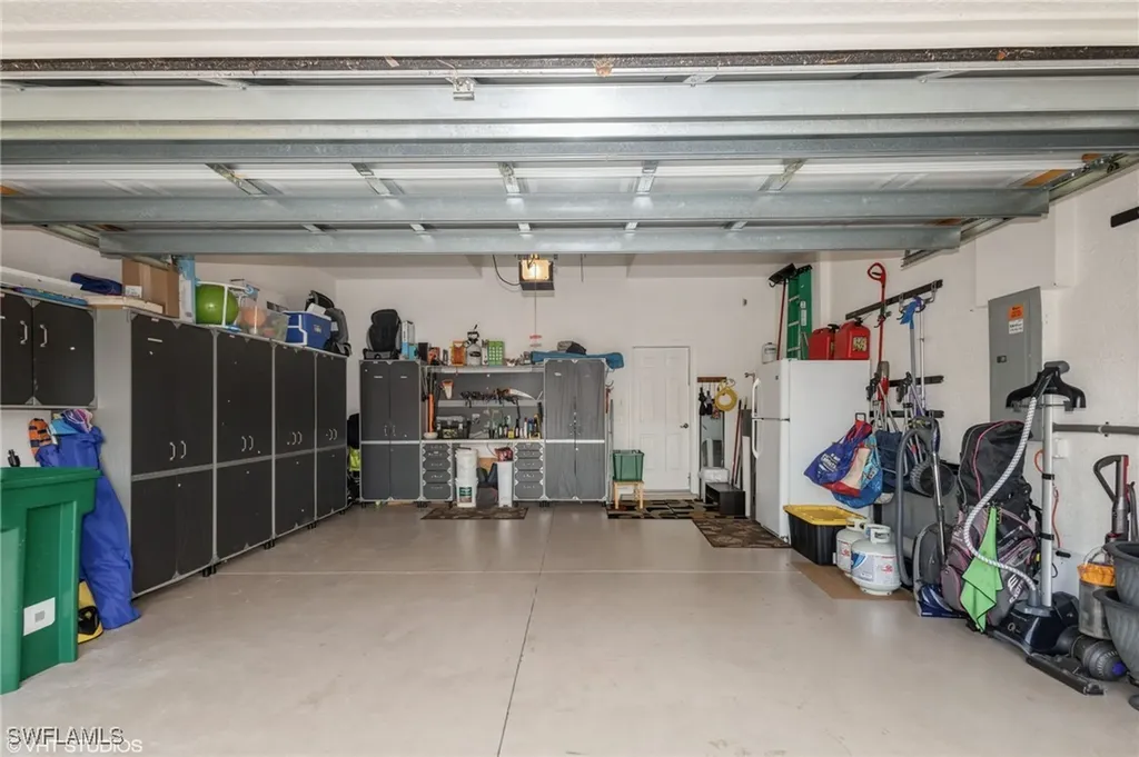 15864 Delaplata Lane Naples FL 34110