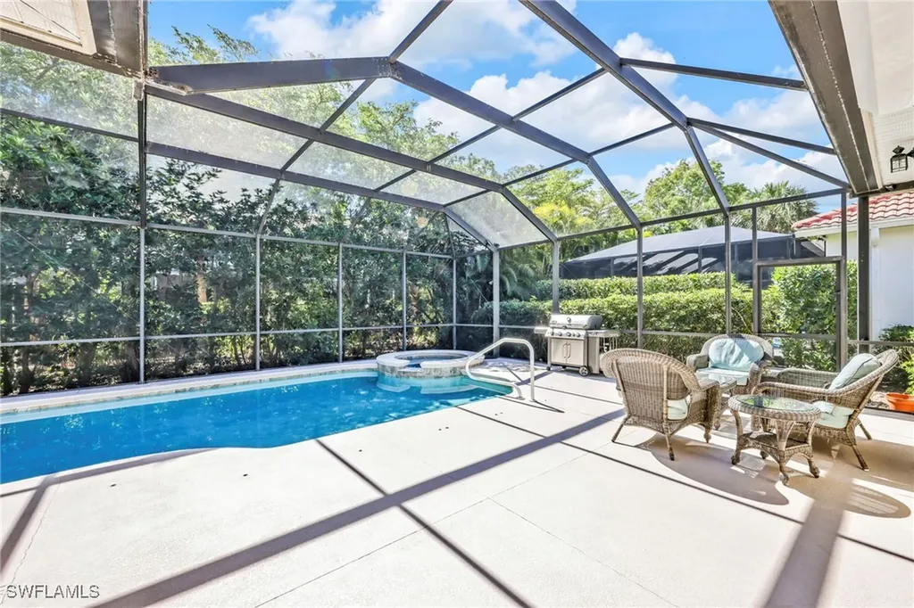 15864 Delaplata Lane Naples FL 34110