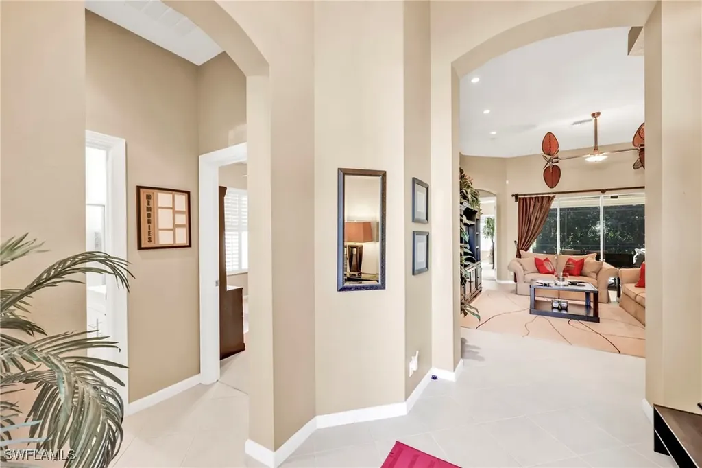 15864 Delaplata Lane Naples FL 34110